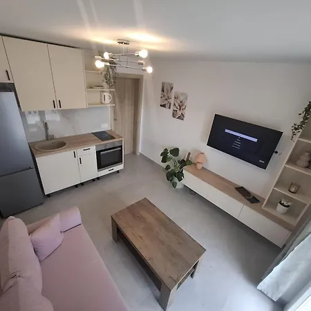 Jaki - One Bedroom With Garden View * Orebić