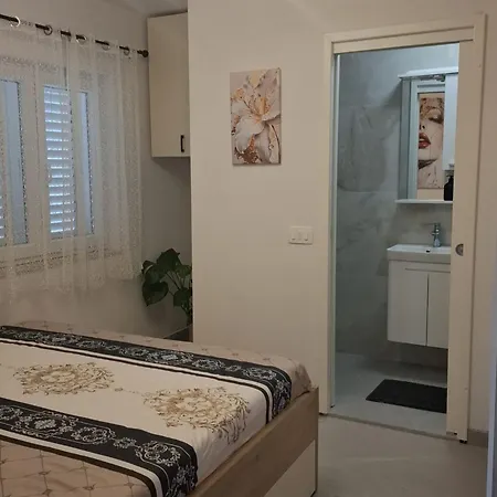 Appartamento Jaki - One Bedroom With Garden View *