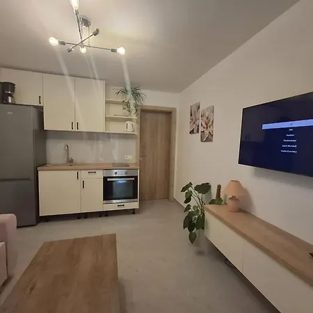 Jaki - One Bedroom With Garden View Апартаменты