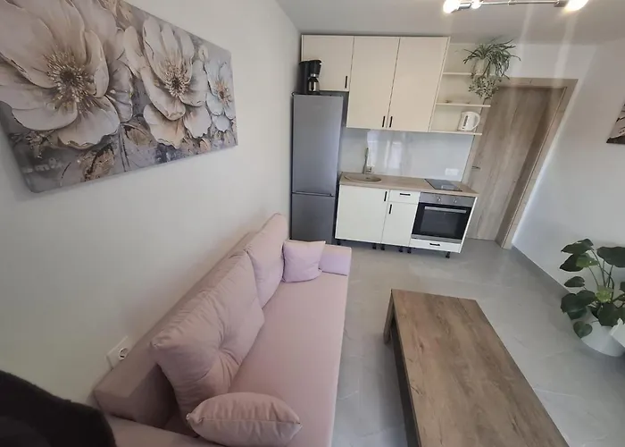 Jaki - One Bedroom With Garden View Apartmán *