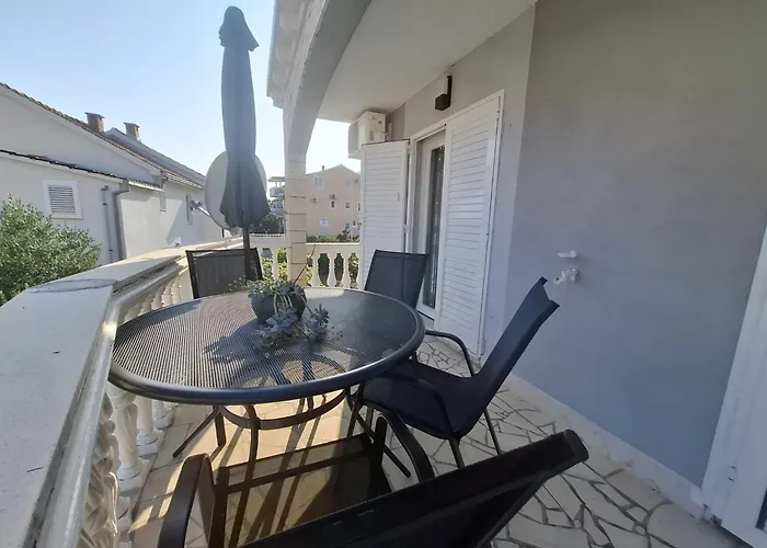 Jaki - One Bedroom With Garden View Apartmán Orebić